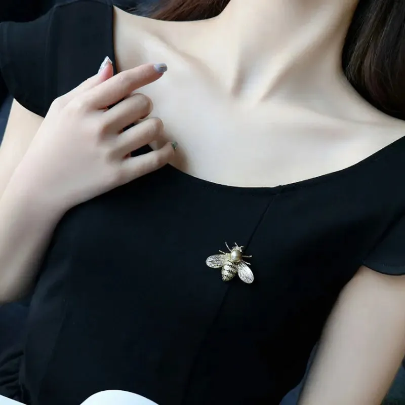 Can Sequin Brooch Pin