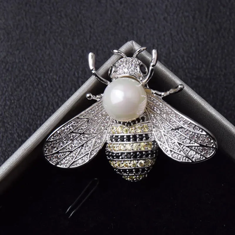 Can Sequin Brooch Pin