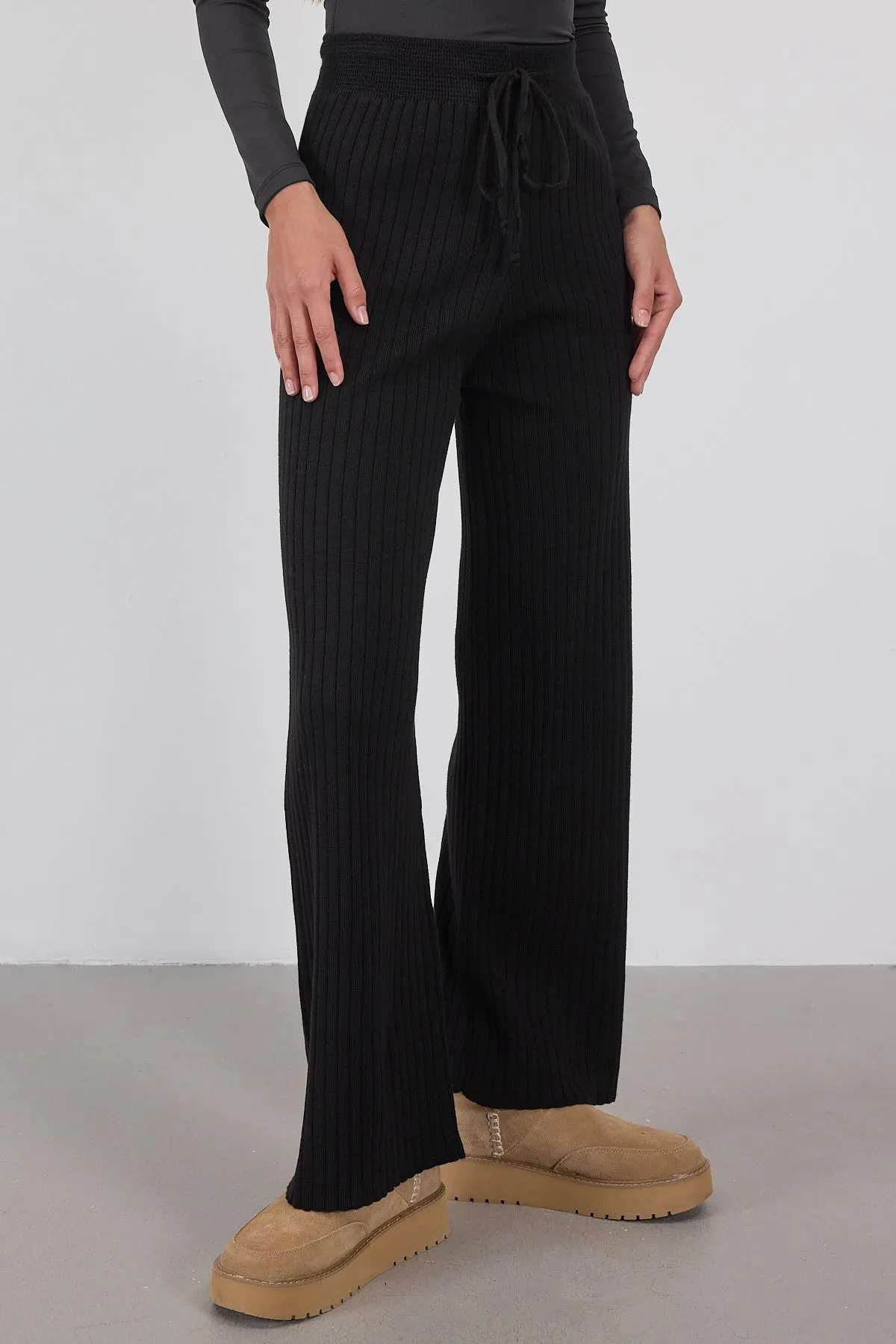 Elastic Waist Front Tie Knit Pants