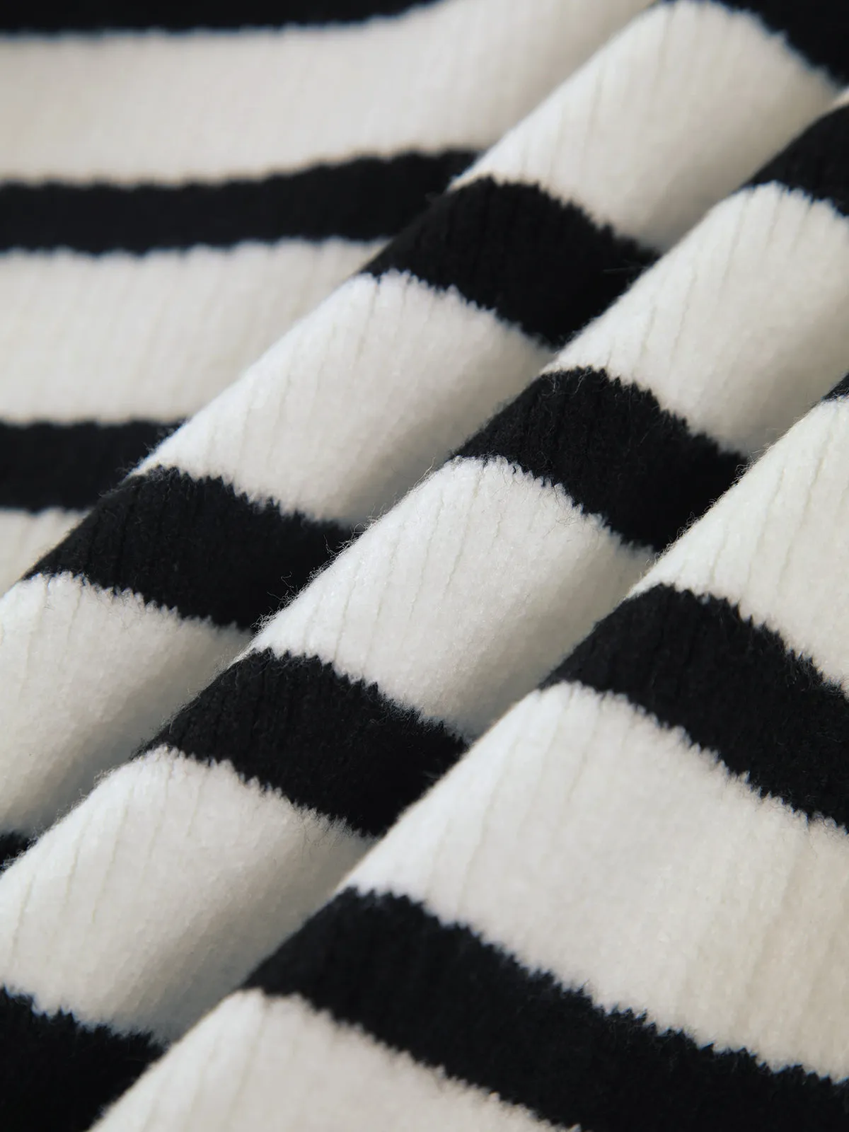 Knit Oversized Graceful Stripe Pocket Cardigan