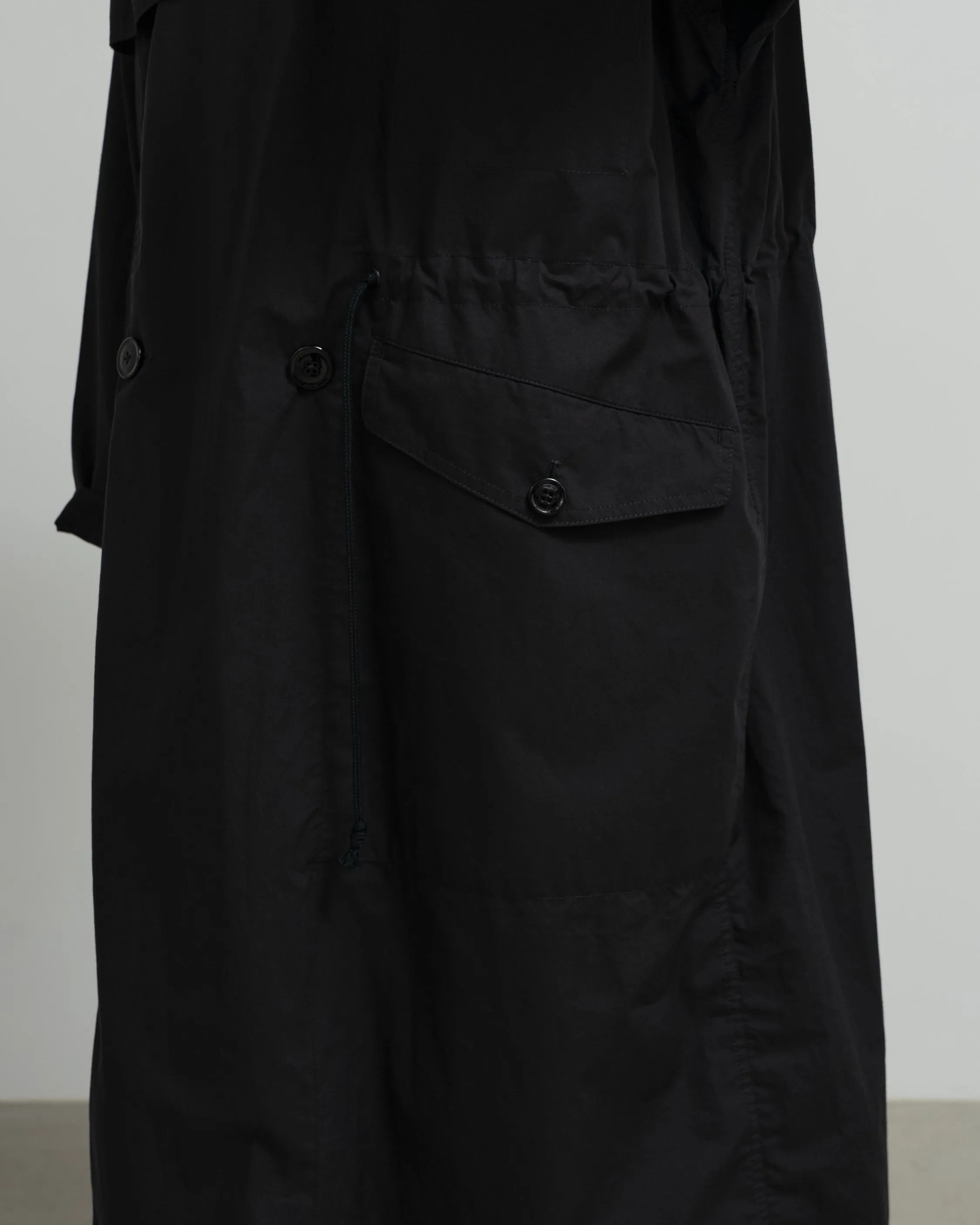 LIGHT HOODED TRENCH