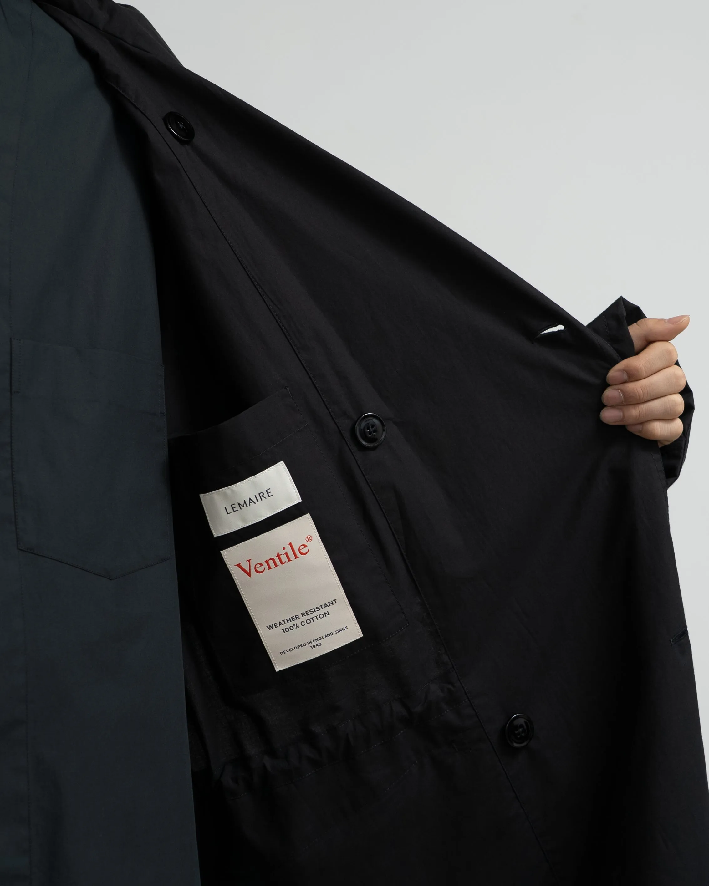 LIGHT HOODED TRENCH
