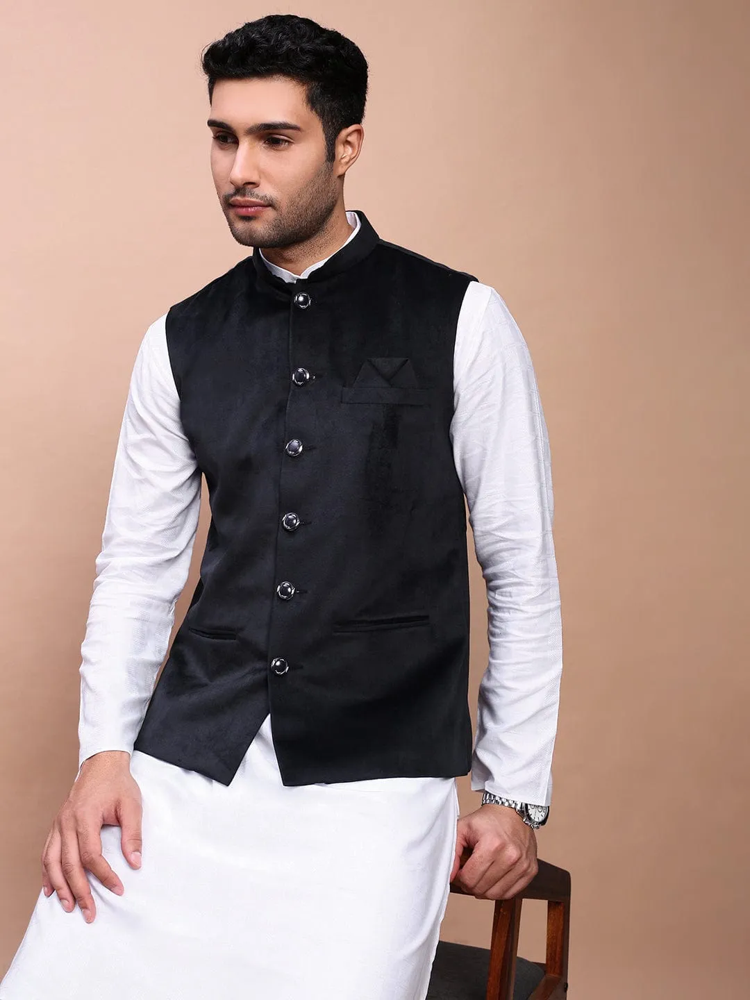Men Black Slim-Fit Nehru Jackets