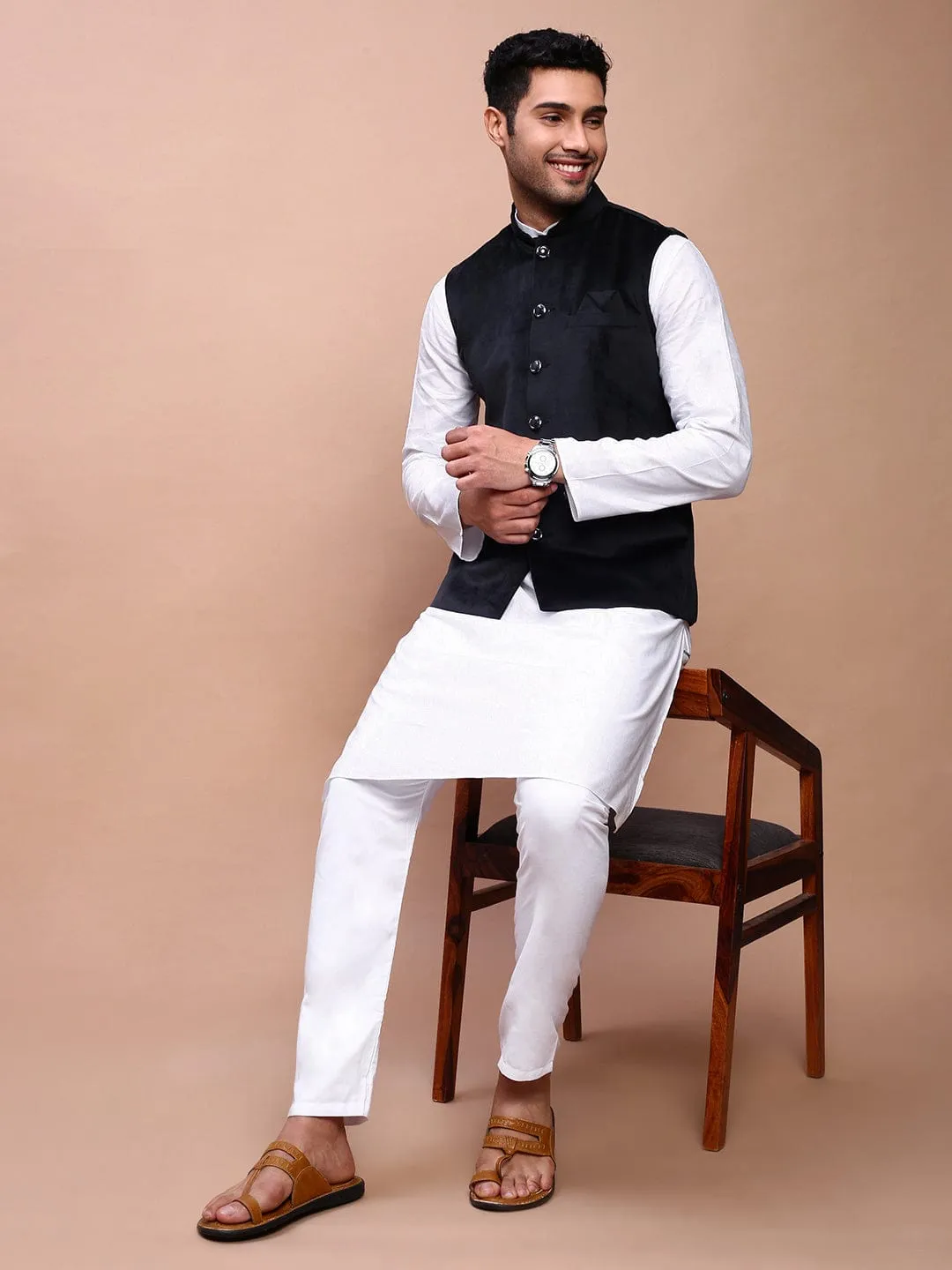 Men Black Slim-Fit Nehru Jackets