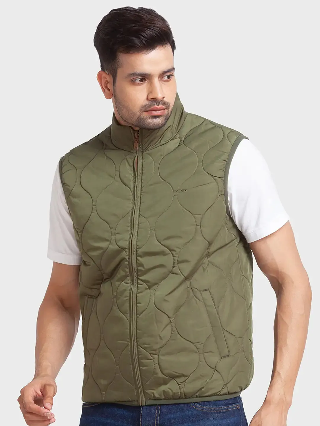 Men Green Tailored Fit Solid Polyester Sleeveless Jackets